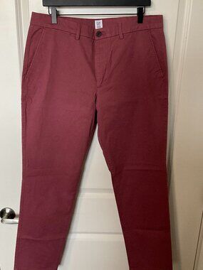 Gap Factory Men's Essential Khaki SLIM Size 35x32